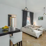 Zomzi Apartament Poreč