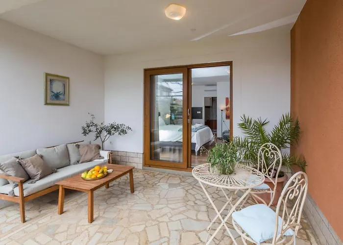 Apartment Zomzi *