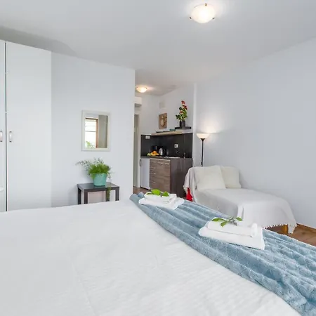 宗琪公寓酒店 波雷奇