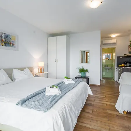 Zomzi Apartment