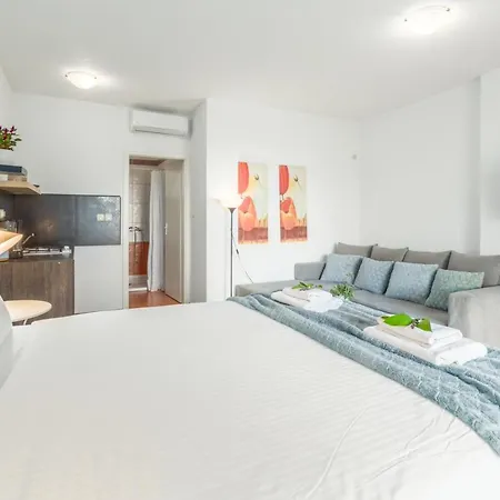 Zomzi Apartment