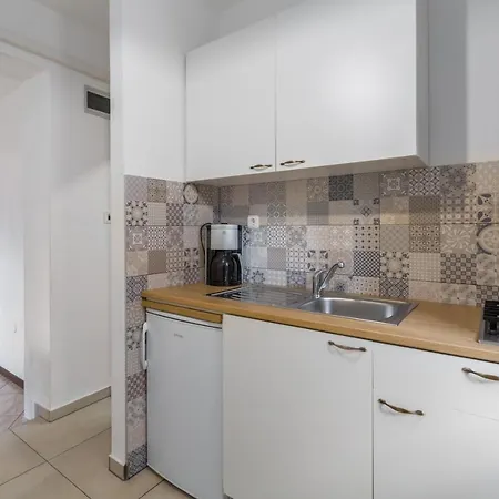 Apartment Zomzi *