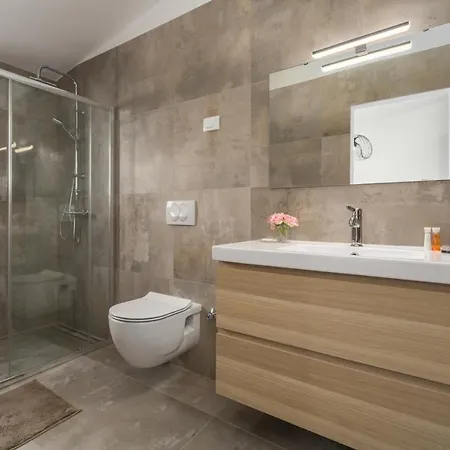 Apartment Zomzi